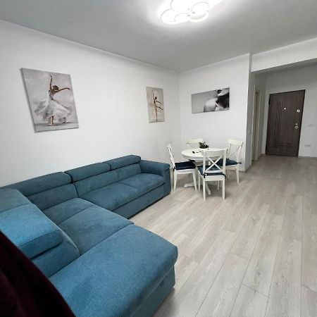 Urban Apartments And Studios - City Center Iasi Esterno foto