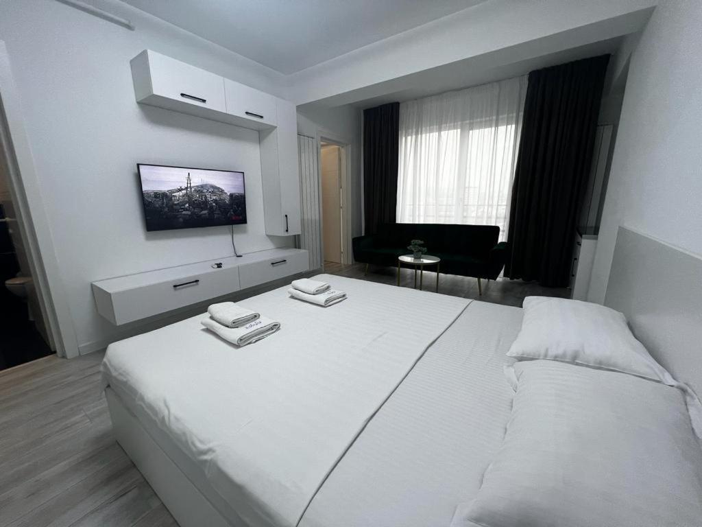 Urban Apartments And Studios - City Center Iasi Esterno foto