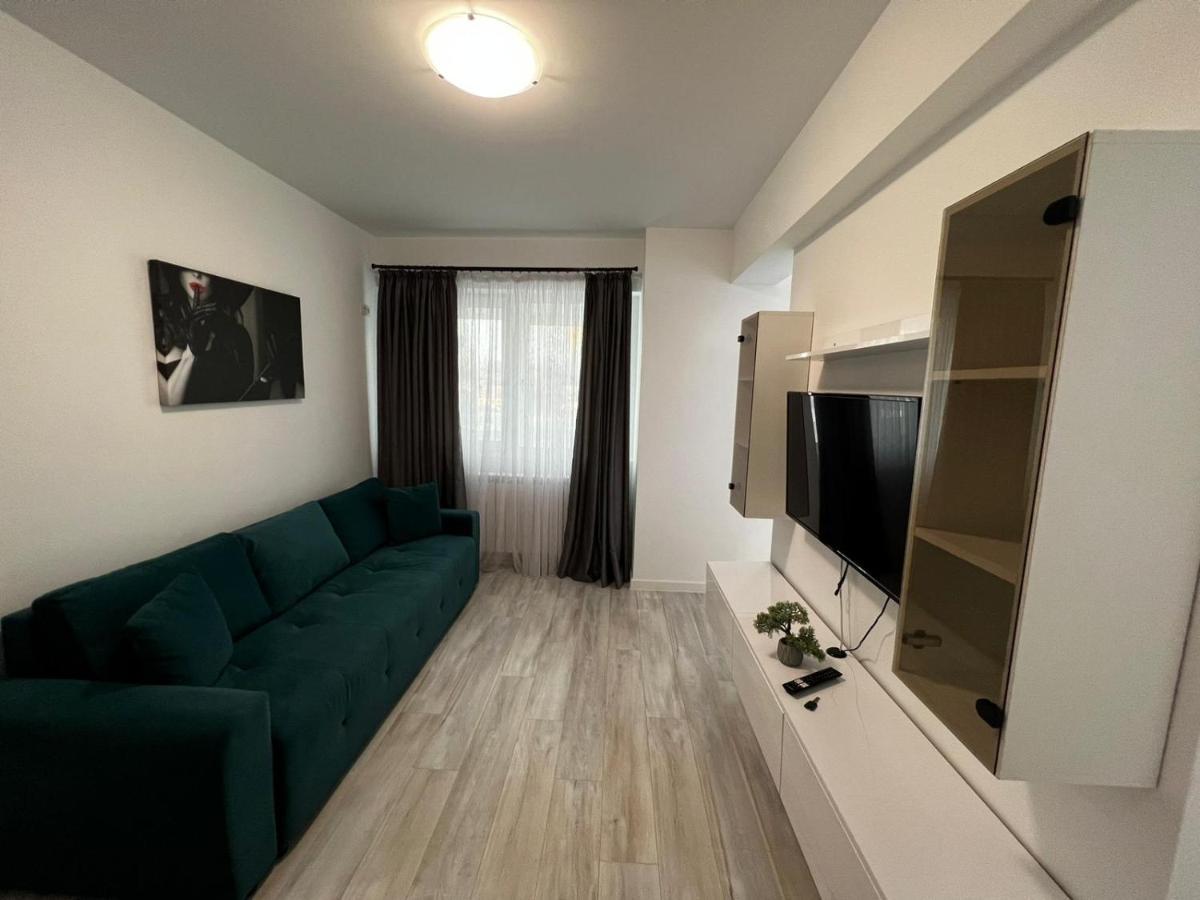 Urban Apartments And Studios - City Center Iasi Esterno foto