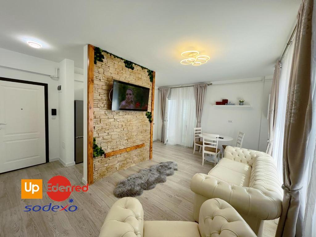 Urban Apartments And Studios - City Center Iasi Esterno foto